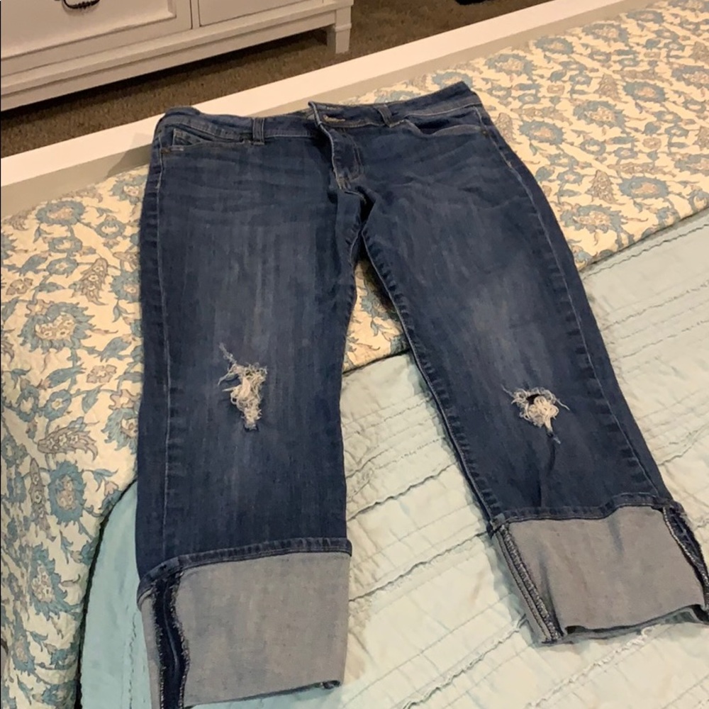 Distressed Cuff Jeans-
